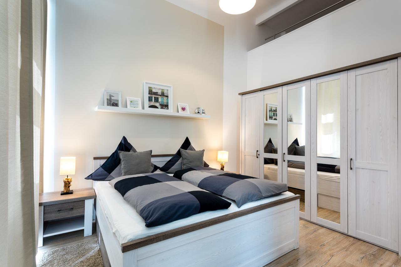 The Goethe Loft, 2 Bedroom Up To 5 People Berlin Luaran gambar